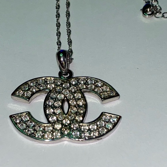 Chanel Necklace - Picture 3 of 12